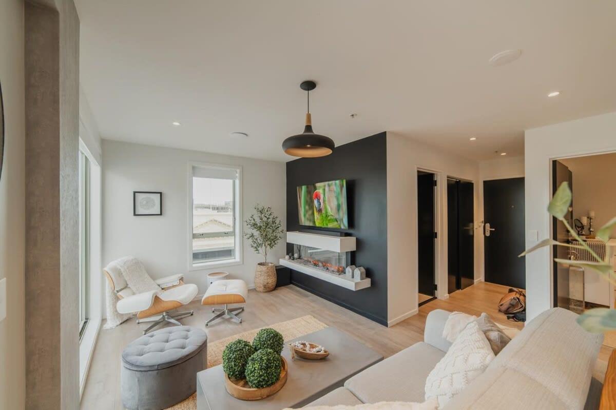 Penthouse Perfection - 2Br Elegance On Worcester St Christchurch Exterior photo